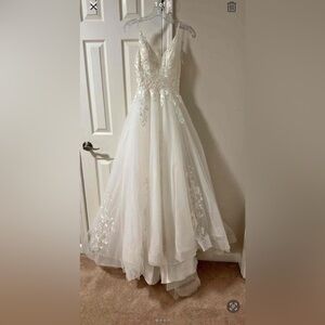 Sparkly Floral Wedding Dress Size 2